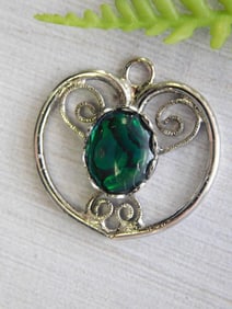 ABALONE HEART PENDANT ROCK STONE LAPIDARY SPECIMEN