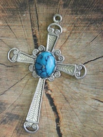 TURQUOISE STONE CROSS PENDANT ROCK STONE LAPIDARY SPECIMEN