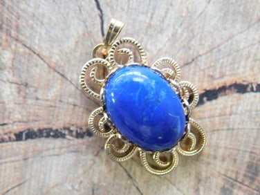 GENUINE STONE PENDANT ROCK STONE LAPIDARY SPECIMEN