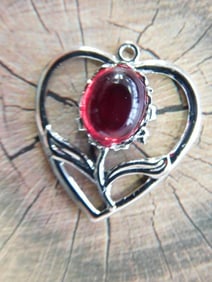 ABALONE STONE HEART PENDANT ROCK STONE LAPIDARY SPECIMEN