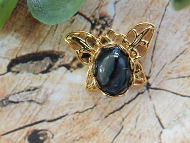 ABALONE BUTTERFLY PENDANT ROCK STONE LAPIDARY SPECIMEN