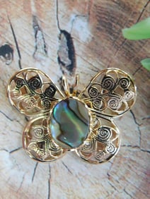 ABALONE BUTTERFLY PENDANT ROCK STONE LAPIDARY SPECIMEN