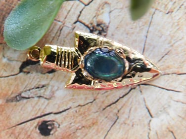 ABALONE PENDANT ROCK STONE LAPIDARY SPECIMEN