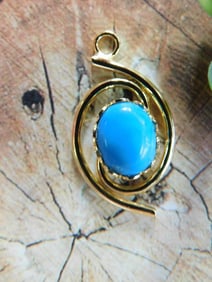 TURQUOISE STONE PENDANT ROCK STONE LAPIDARY SPECIMEN