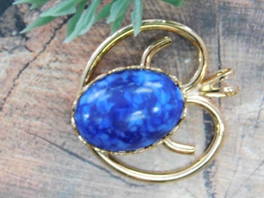 SODALITE HEART PENDANT ROCK STONE LAPIDARY SPECIMEN