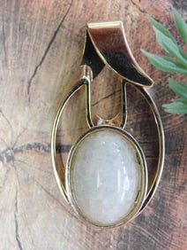 QUARTZ PENDANT ROCK STONE LAPIDARY SPECIMEN