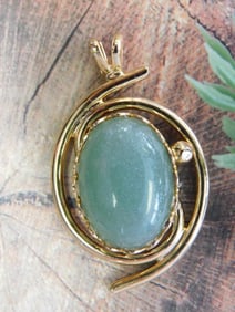 AVENTURINE PENDANT ROCK STONE LAPIDARY SPECIMEN