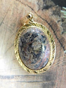 LEOPARD SKIN JASPER PENDANT ROCK STONE LAPIDARY SPECIMEN
