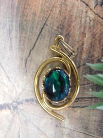 ABALONE PENDANT ROCK STONE LAPIDARY SPECIMEN