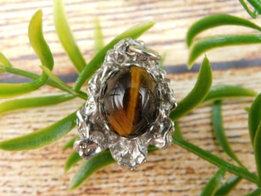 TIGER EYE PENDANT ROCK STONE LAPIDARY SPECIMEN