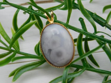 GENUINE STONE PENDANT ROCK STONE LAPIDARY SPECIMEN