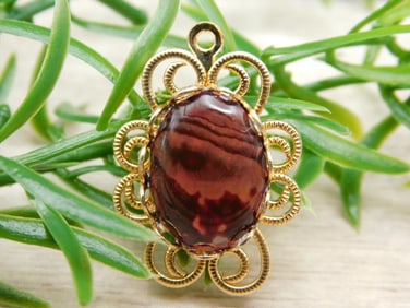 ABALONE PENDANT ROCK STONE LAPIDARY SPECIMEN