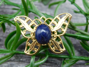 SODALITE BUTTERFLY PENDANT ROCK STONE LAPIDARY SPECIMEN