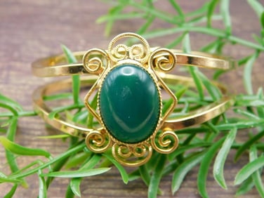 AVENTURINE CLASP BRACELET ROCK STONE LAPIDARY SPECIMEN