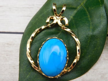 TURQUOISE PENDANT ROCK STONE LAPIDARY SPECIMEN