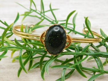 GREEN GOLDSTONE BRACELET ROCK STONE LAPIDARY SPECIMEN