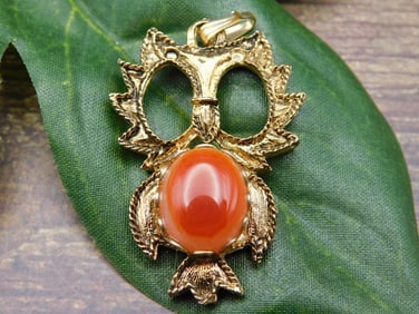 BANDED AGATE OWL PENDANT ROCK STONE LAPIDARY SPECIMEN
