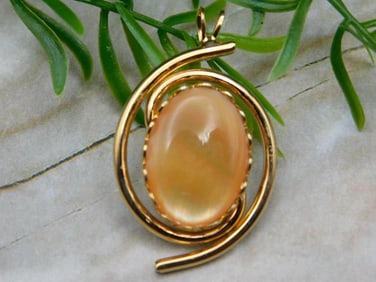 GENUINE STONE PENDANT ROCK STONE LAPIDARY SPECIMEN