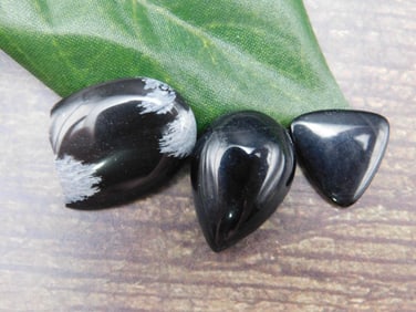 CABOCHONS ROCK STONE LAPIDARY SPECIMEN