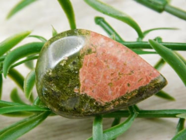 UNAKITE CABOCHON ROCK STONE LAPIDARY SPECIMEN