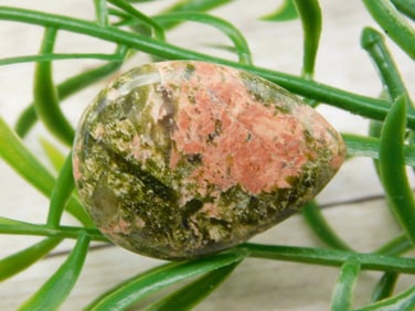 UNAKITE CABOCHON ROCK STONE LAPIDARY SPECIMEN