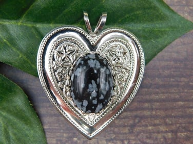 SNOWFLAKE OBSIDIAN HEART PENDANT ROCK STONE LAPIDARY SPECIMEN