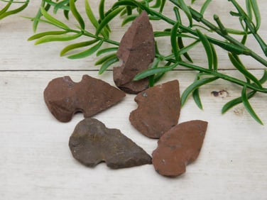 HAND KNAPPED ARTIFACT TOOLS ROCK STONE LAPIDARY SPECIMEN