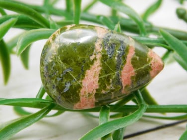 UNAKITE CABOCHON ROCK STONE LAPIDARY SPECIMEN