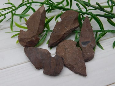 HAND KNAPPED ARTIFACT TOOLS ROCK STONE LAPIDARY SPECIMEN