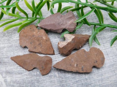 HAND KNAPPED ARTIFACT TOOLS ROCK STONE LAPIDARY SPECIMEN