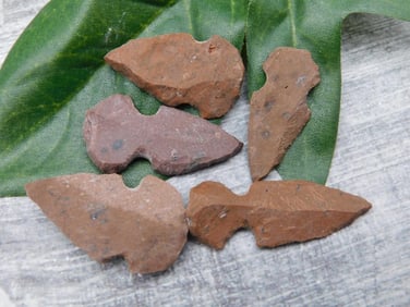 HAND KNAPPED ARTIFACT TOOLS ROCK STONE LAPIDARY SPECIMEN