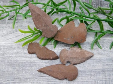 HAND KNAPPED ARTIFACT TOOLS ROCK STONE LAPIDARY SPECIMEN