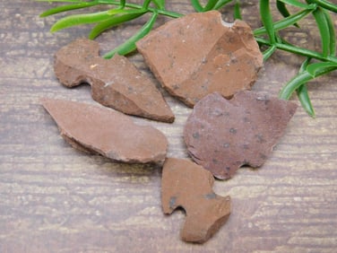 HAND KNAPPED ARTIFACT TOOLS ROCK STONE LAPIDARY SPECIMEN