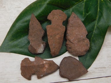 HAND KNAPPED ARTIFACT TOOLS ROCK STONE LAPIDARY SPECIMEN