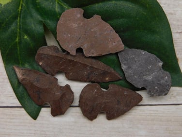 HAND KNAPPED ARTIFACT TOOLS ROCK STONE LAPIDARY SPECIMEN