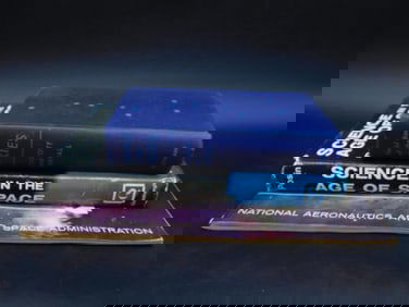 MIXED SPACE AND SCIENCE BOOKS VINTAGE ANTIQUE