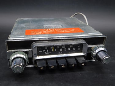 AUDIOVOX FM/AM CAR RADIO VINTAGE ANTIQUE