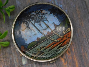 VINTAGE RIO POWDER COMPACT ANTIQUE