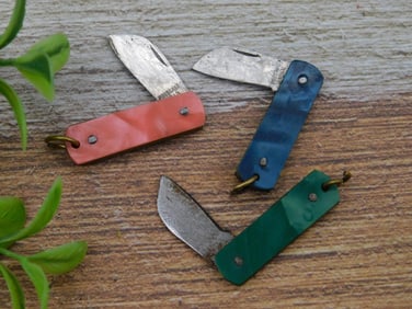 MINIATURE POCKET KNIVES LOT OF 3 VINTAGE ANTIQUE