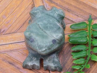 STONE FROG ROCK STONE LAPIDARY SPECIMEN