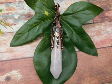 ROSE QUARTZ PENDANT ROCK STONE LAPIDARY SPECIMEN
