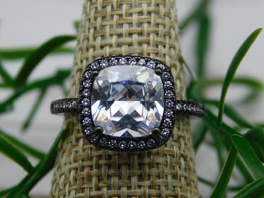 GENUINE STONE RING SIZE 6