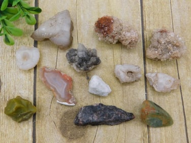 MIXED ROUGH LOT ROCK STONE LAPIDARY SPECIMEN
