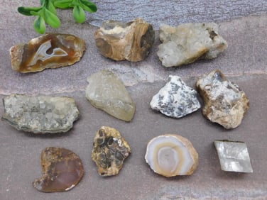 MIXED ROUGH LOT ROCK STONE LAPIDARY SPECIMEN
