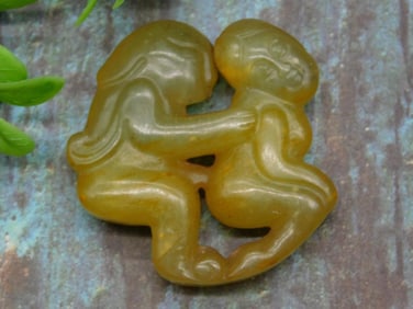 CARVED JADE ROCK STONE LAPIDARY SPECIMEN