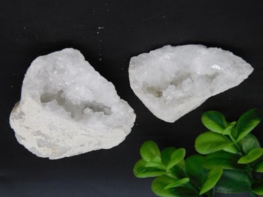 GEODE ROCK STONE LAPIDARY SPECIMEN