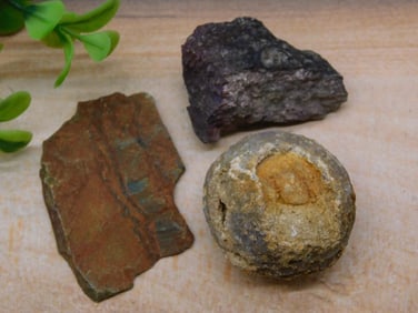 MIXED ROUGH LOT ROCK STONE LAPIDARY SPECIMEN