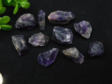 AMETHYST ROCK STONE LAPIDARY SPECIMEN