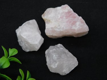 ROSE AND STRAWBERRY QUARTZ ROCK STONE LAPIDARY SPECIMEN