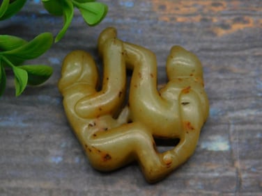 CARVED JADE ROCK STONE LAPIDARY SPECIMEN